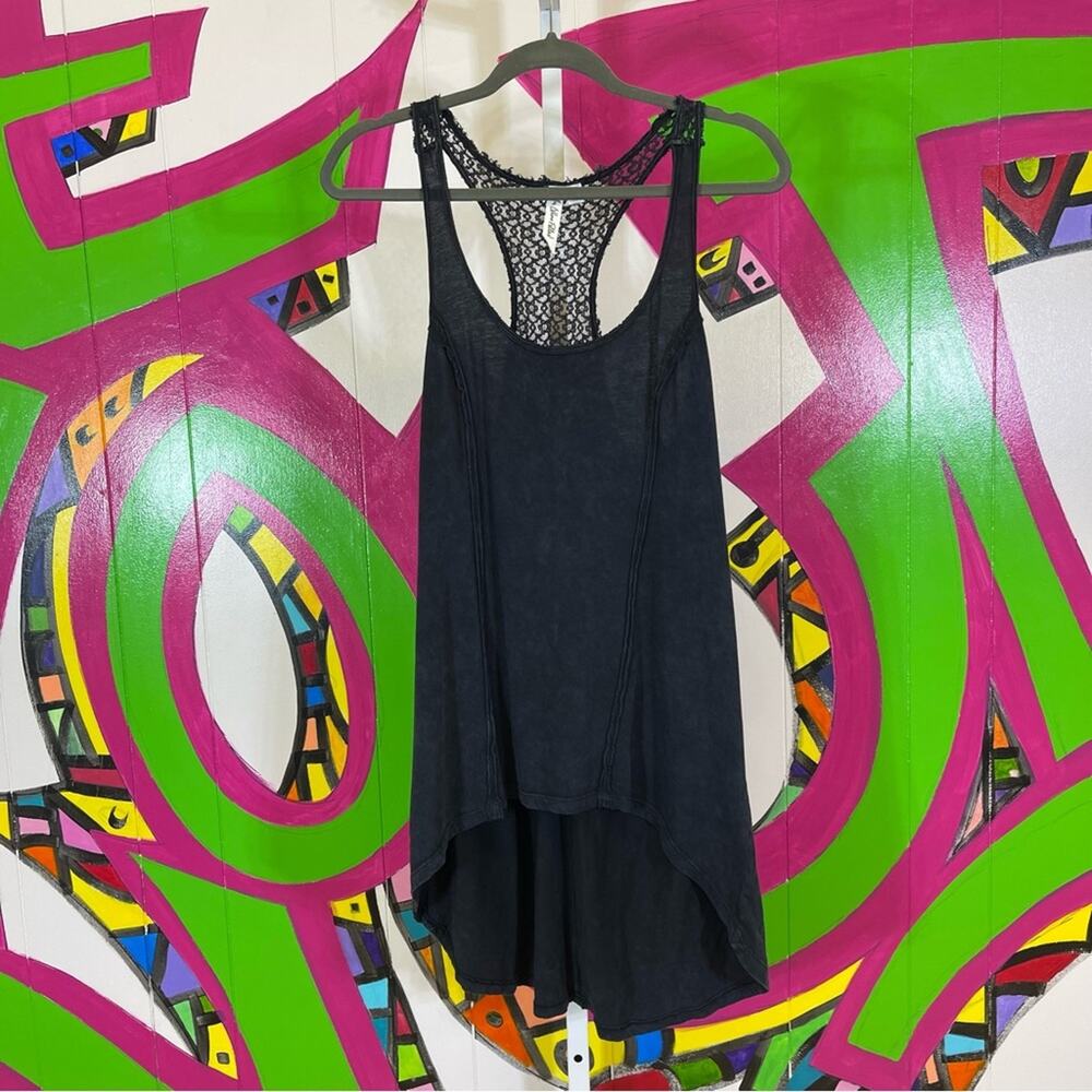 Others Follow, Hi Low Tank Top, Lace Back Detail. Size Small. Excellent cond!